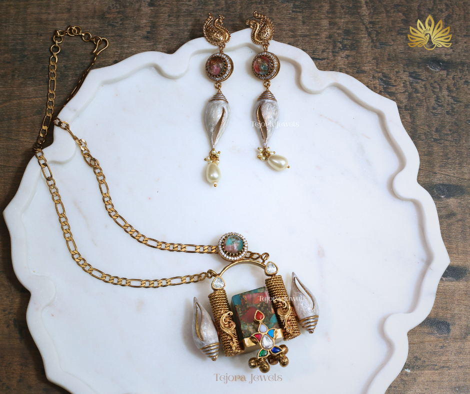Arohi Mosaic Stone Fusion Pendant Set
