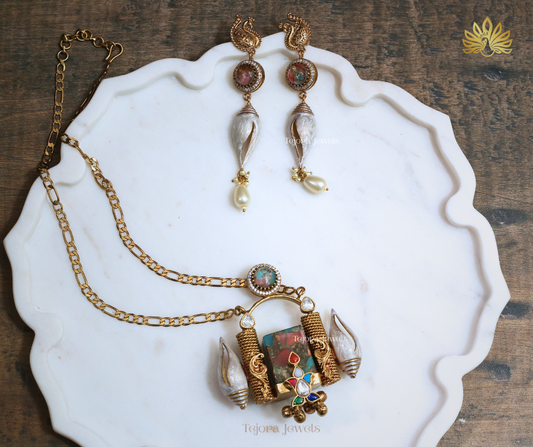 Arohi Mosaic Stone Fusion Pendant Set