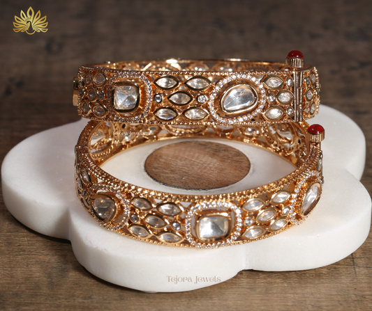 Amrita Moissanite Bangle Set